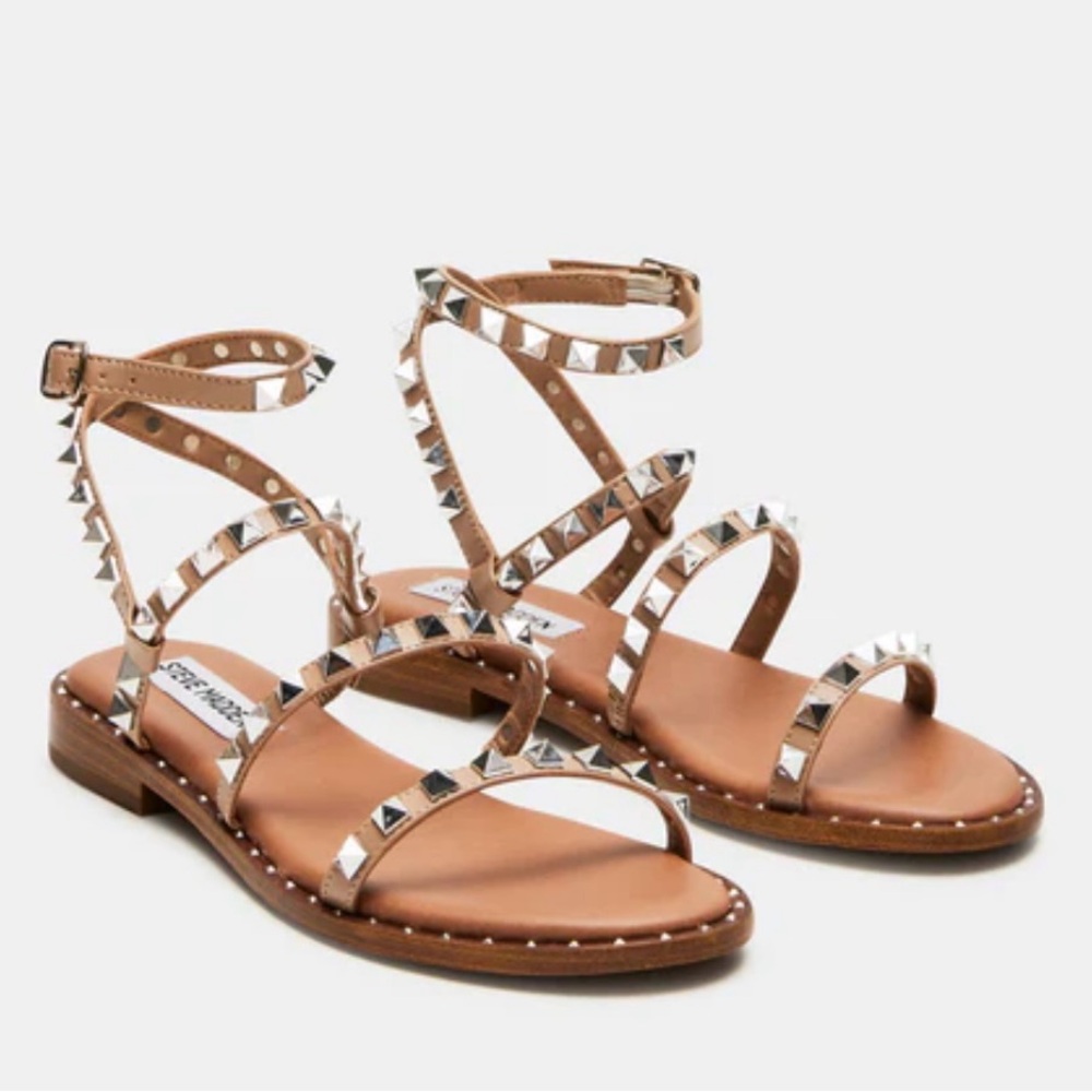 STEVE MADDEN - TRAVEL "Tan" Sandals - Size 8. Brand New.